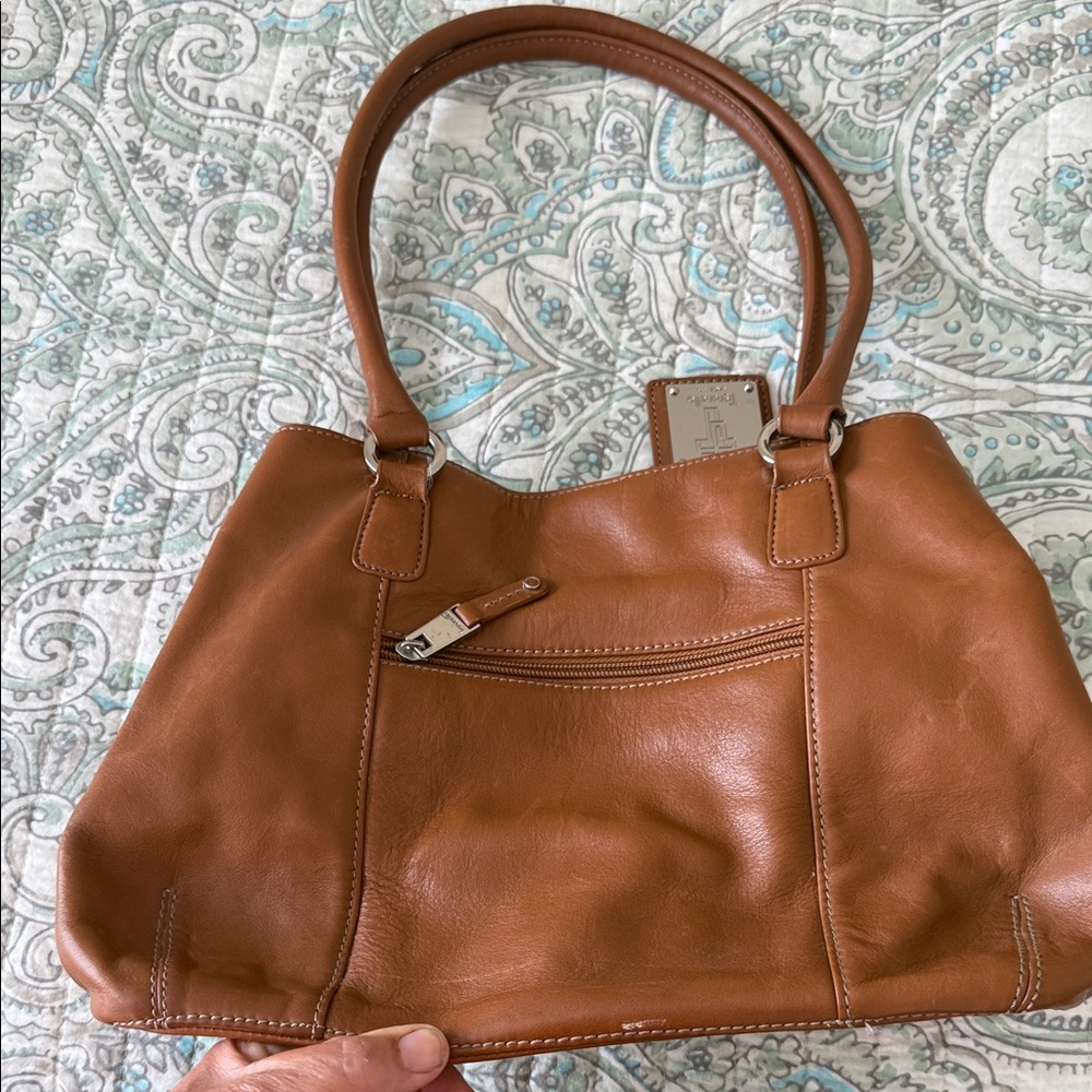 Tignanello Tan Leather Shoulder Bag - Picture 3 of 6